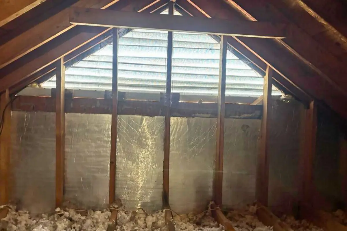 Attic Inspection - Fall Roof Maintenance Checklist Attic Inspection - Fall Roof Maintenance Checklist