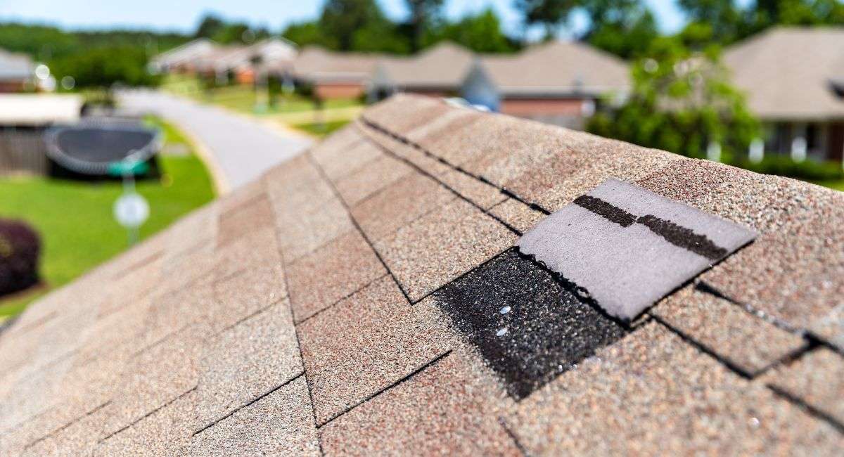 Fixing Shingle - Selling Your Home