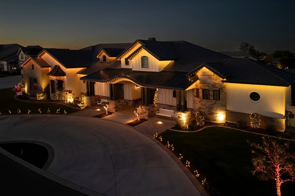 Oelo Permanent Lighting (3)